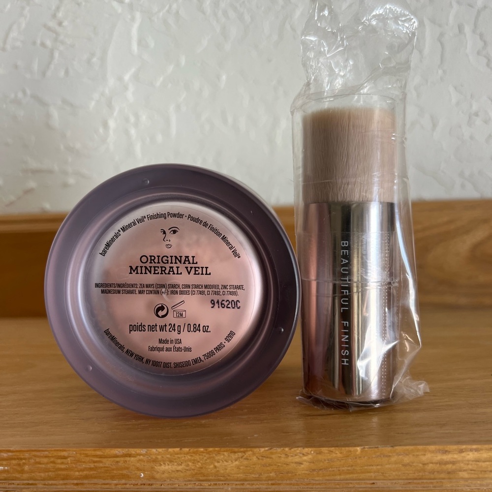 Bare Minerals Mineral Veil and Brush - NWOT